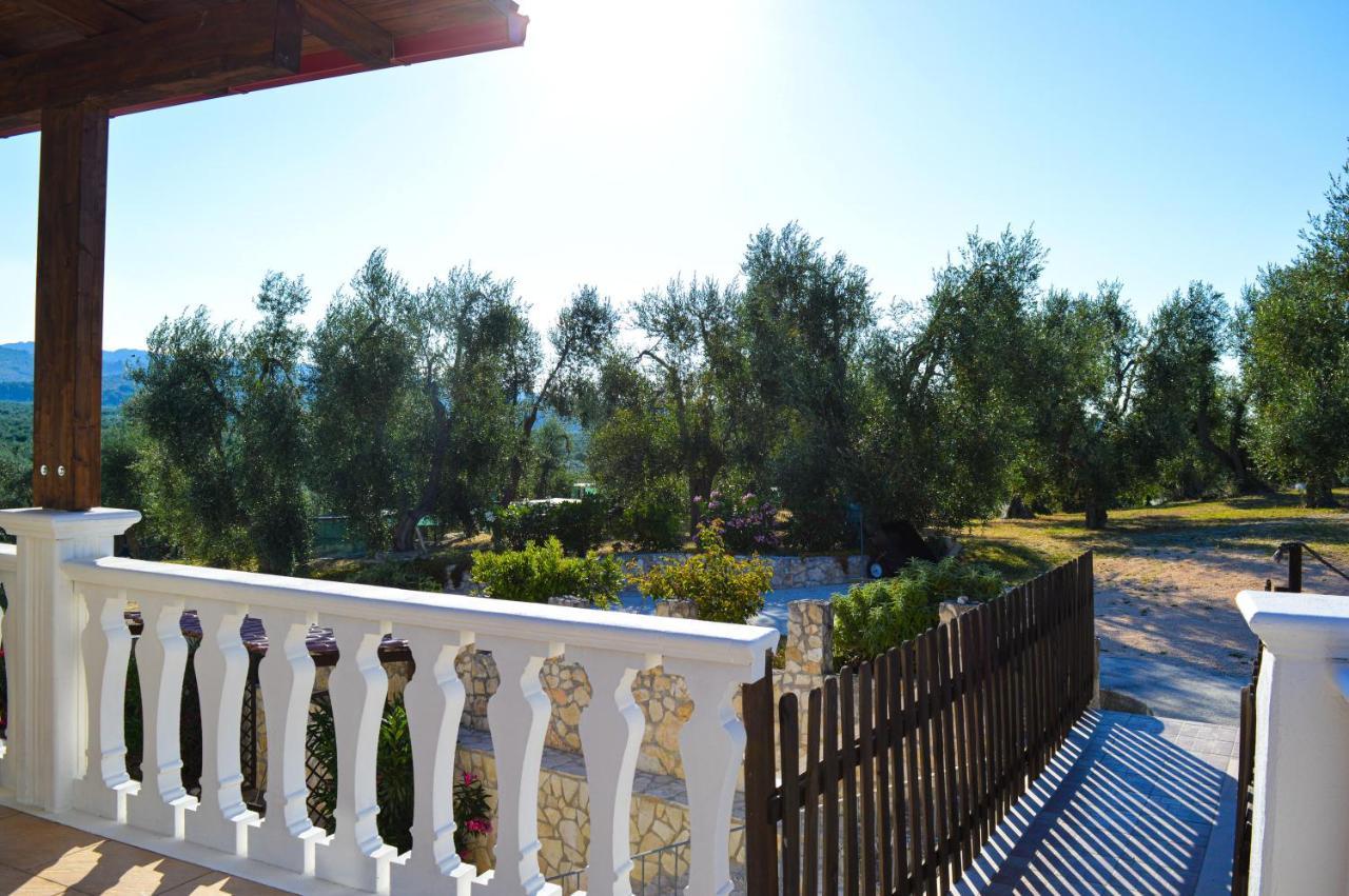 Valle Degli Ulivi B&B В'єсте Екстер'єр фото