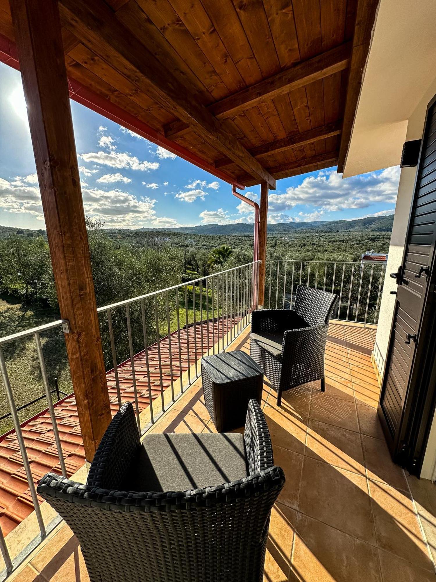 Valle Degli Ulivi B&B В'єсте Екстер'єр фото